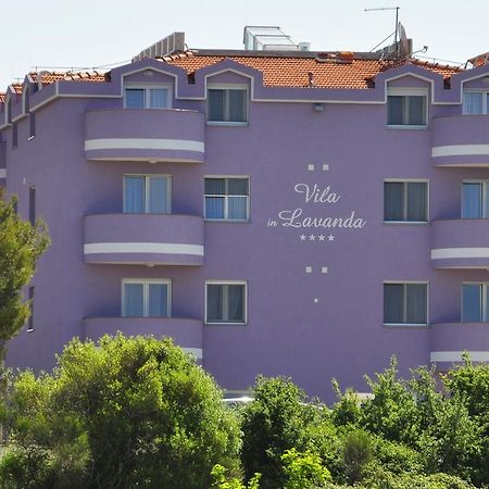 Vila In Lavanda Fazana Exterior photo
